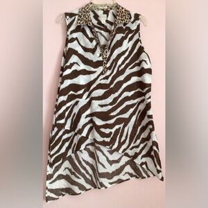 Chico's Brown cream animal print sleeveless no iron asymmetrical blouse size M